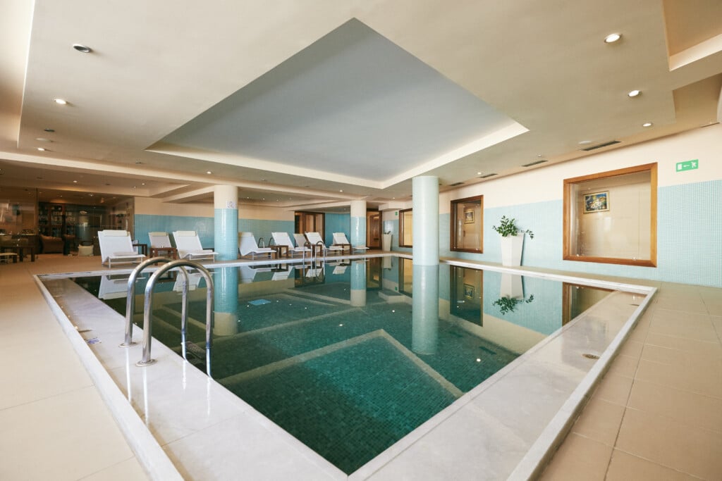 3.Indoors Heated Pool 1