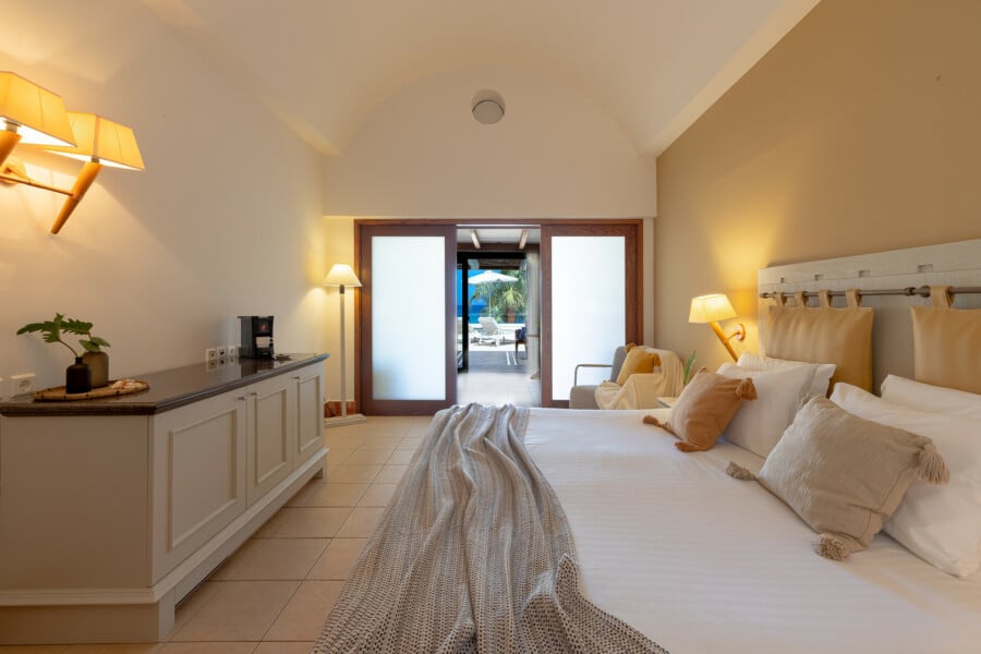 1. Junior Suite Sea View - Bedroom 1