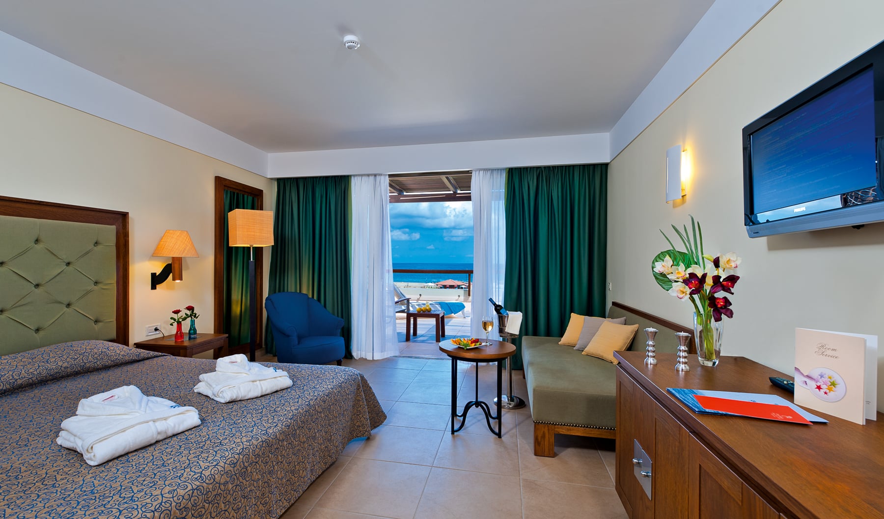 1.Superior Deluxe Double Room Sea View - Interior1