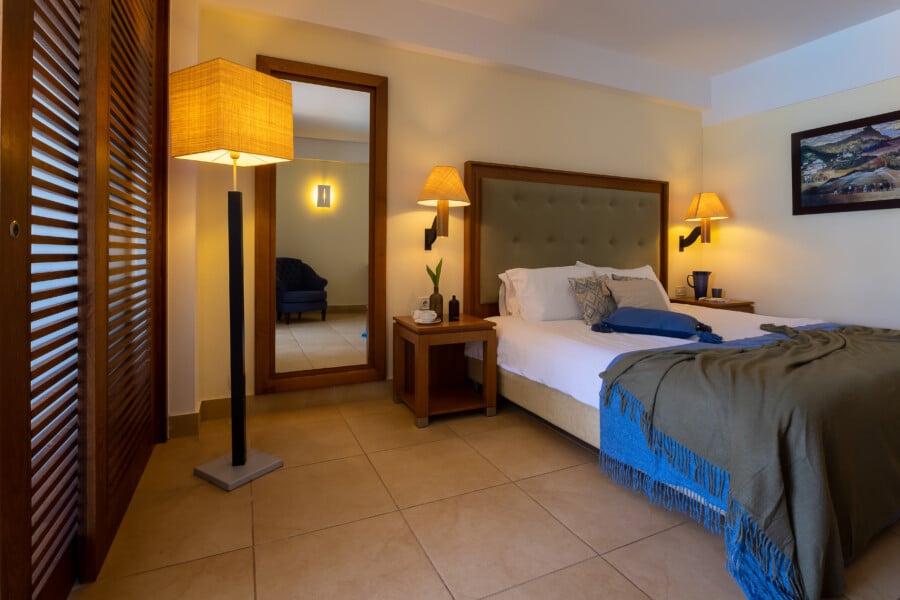 3.Deluxe Family Room - Interior3