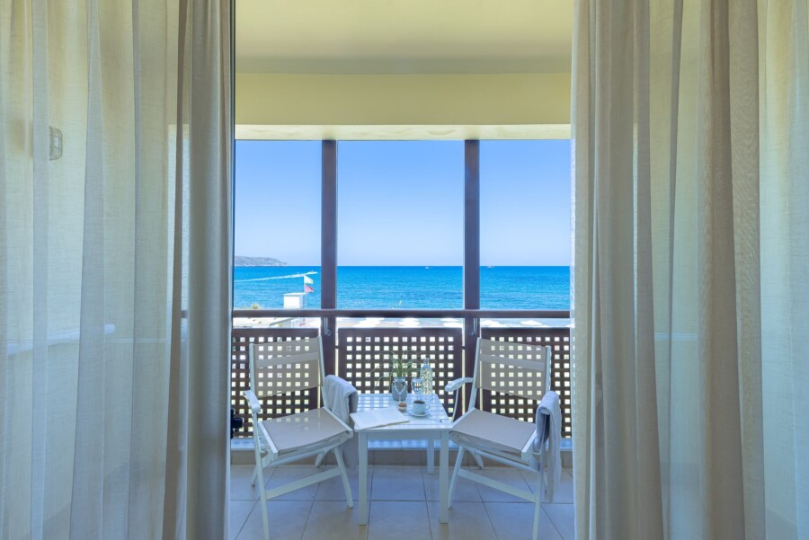 6. Double Room Sea Front - Balcony 1