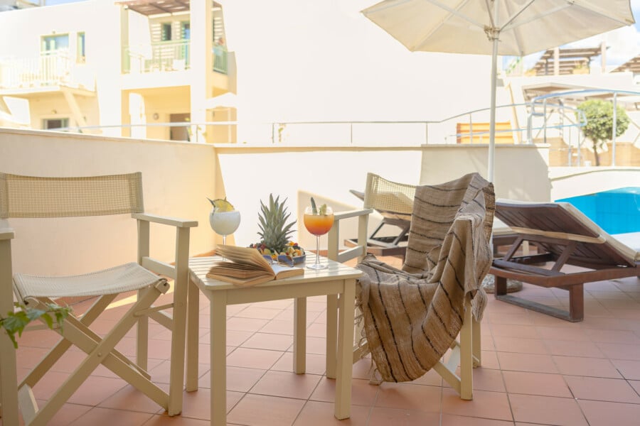 8. Suite Direct Pool Access - Terrace