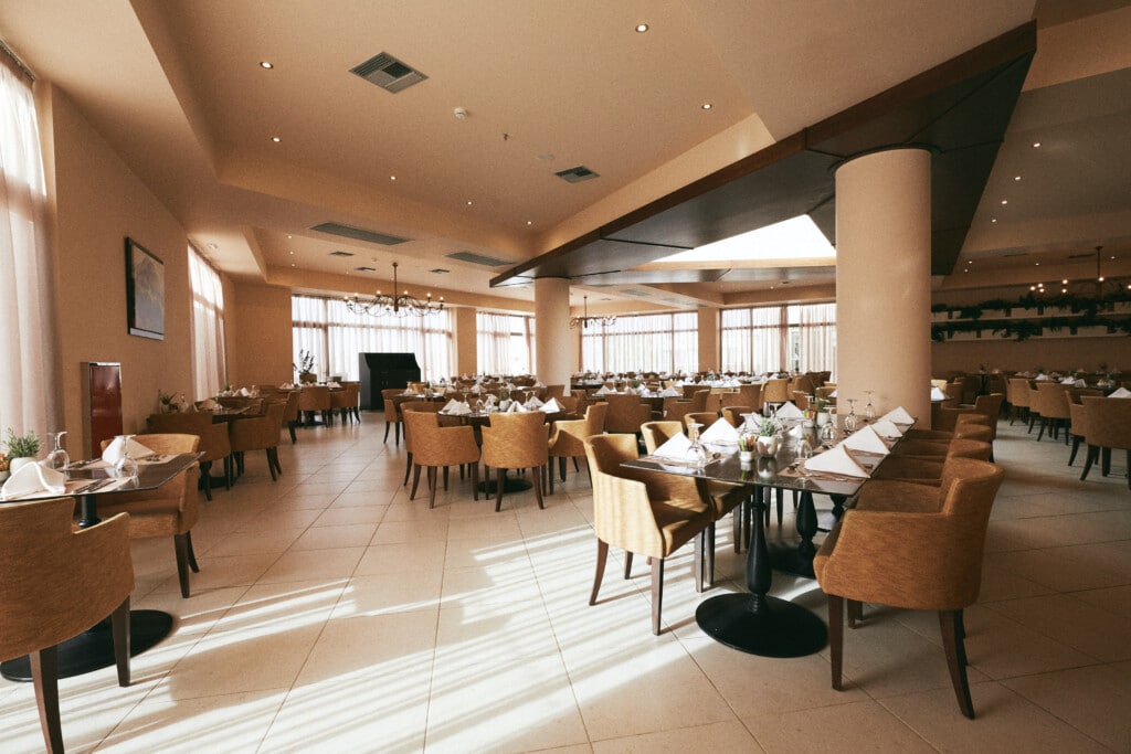 Arsenali Buffet Restaurant - Indoors 5